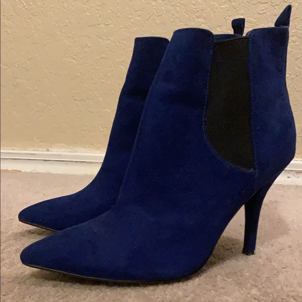 GUESS Booties